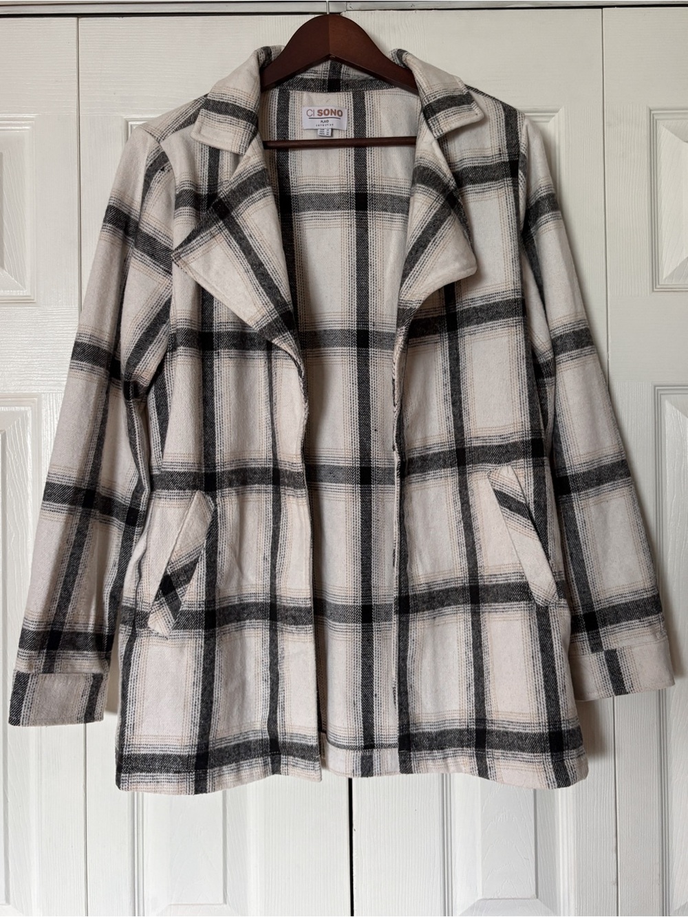 Ci Sono Women's Plaid Heavy Flannel Jacket Sz Medium | Cozy Casual Fall